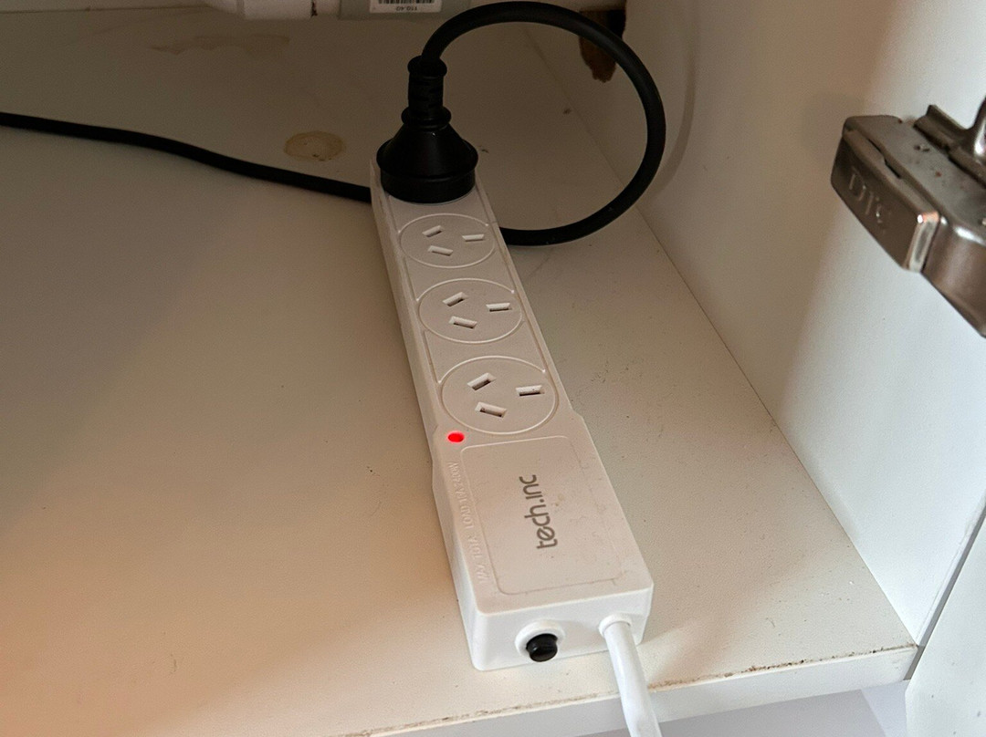 AAA曼娜莫泰酒店主图