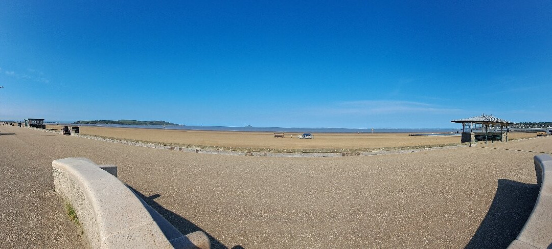 Weston-Super-Mare Beach景点图片