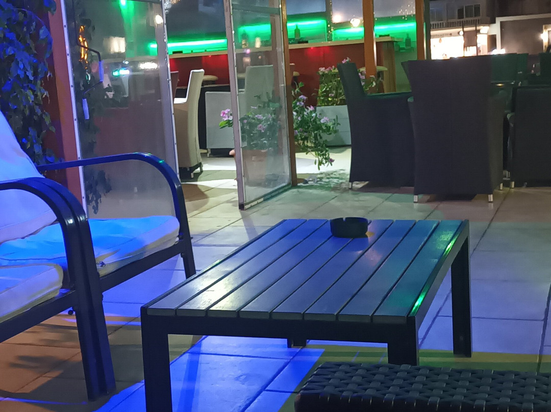 Fever bar alykanas-Alykanas必去景点