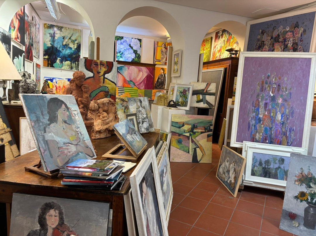La Bottega Art Gallery