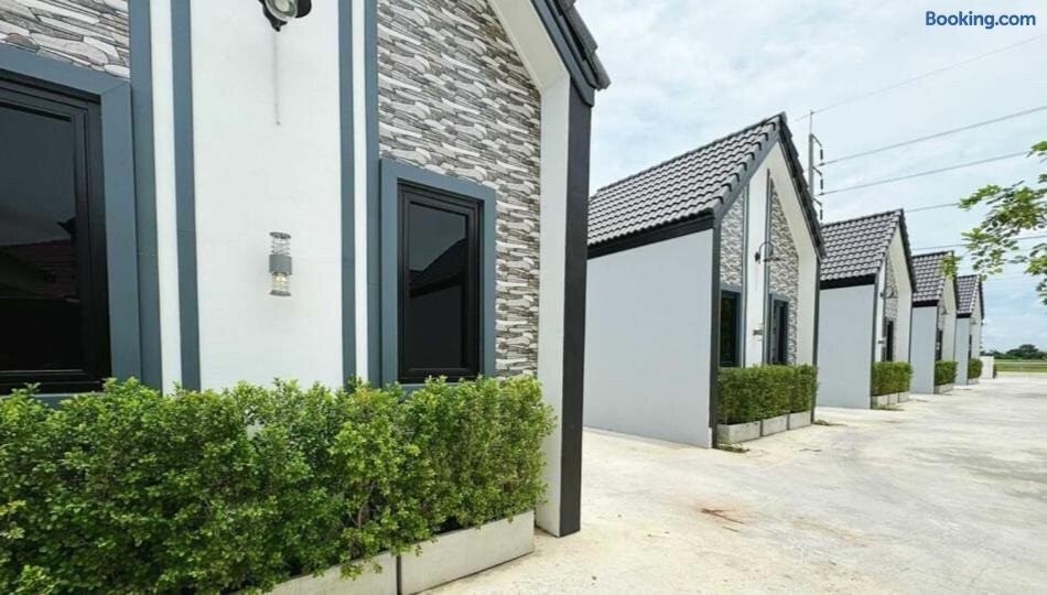 OYO 75522 Classroom Resort Ayutthaya