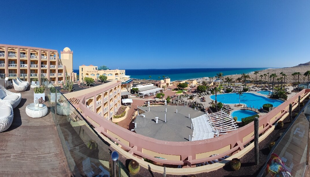 Playa Esmeralda景点图片