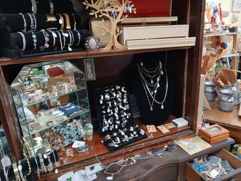 Waterfront Place Antiques-Bonaparte必去景点