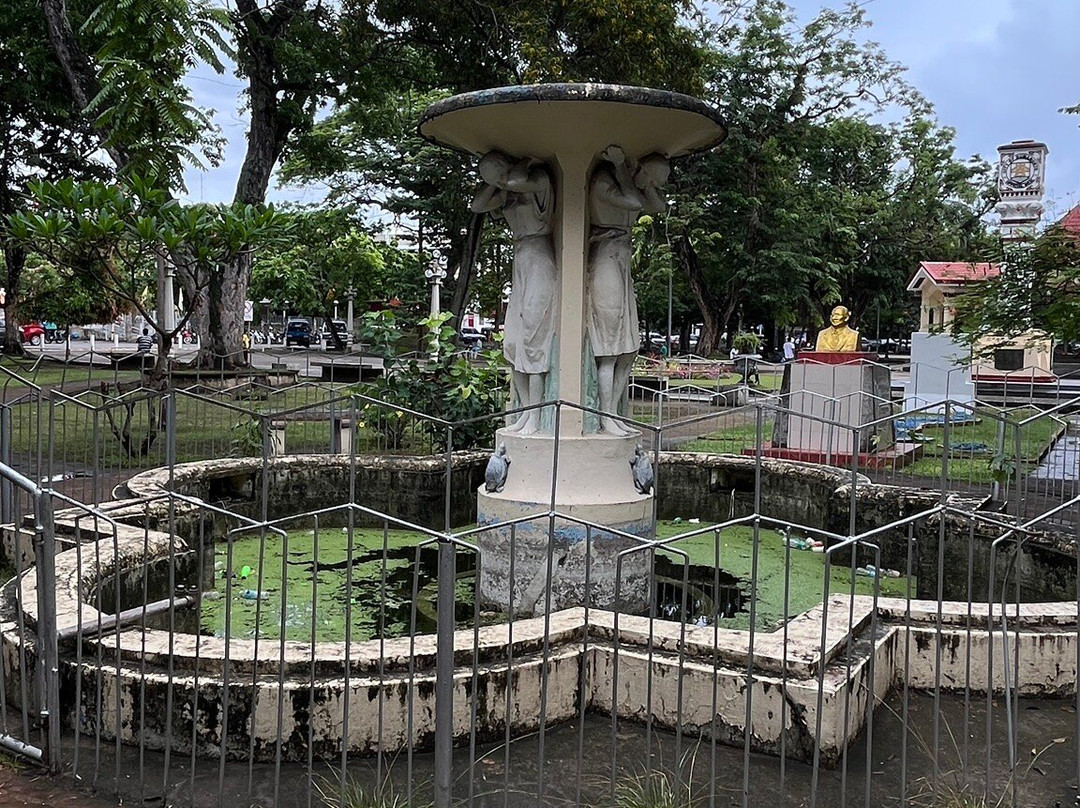Quezon Park景点图片