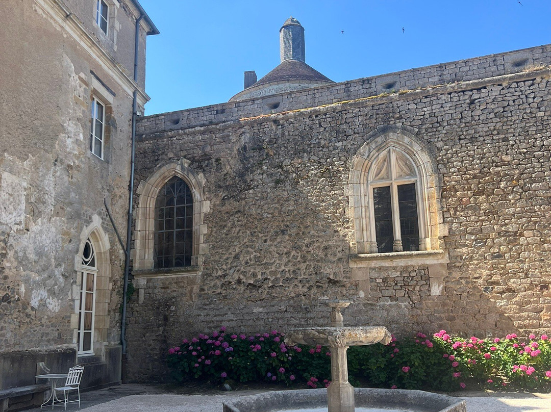 Chateau de Chastellux-Chastellux sur Cure必去景点