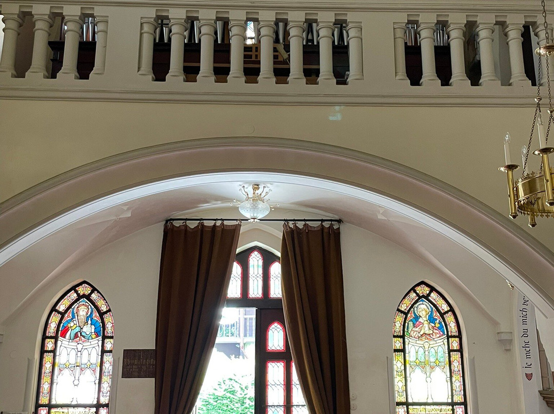 Katholische Kirche Hl. Familie-谢莫林必去景点