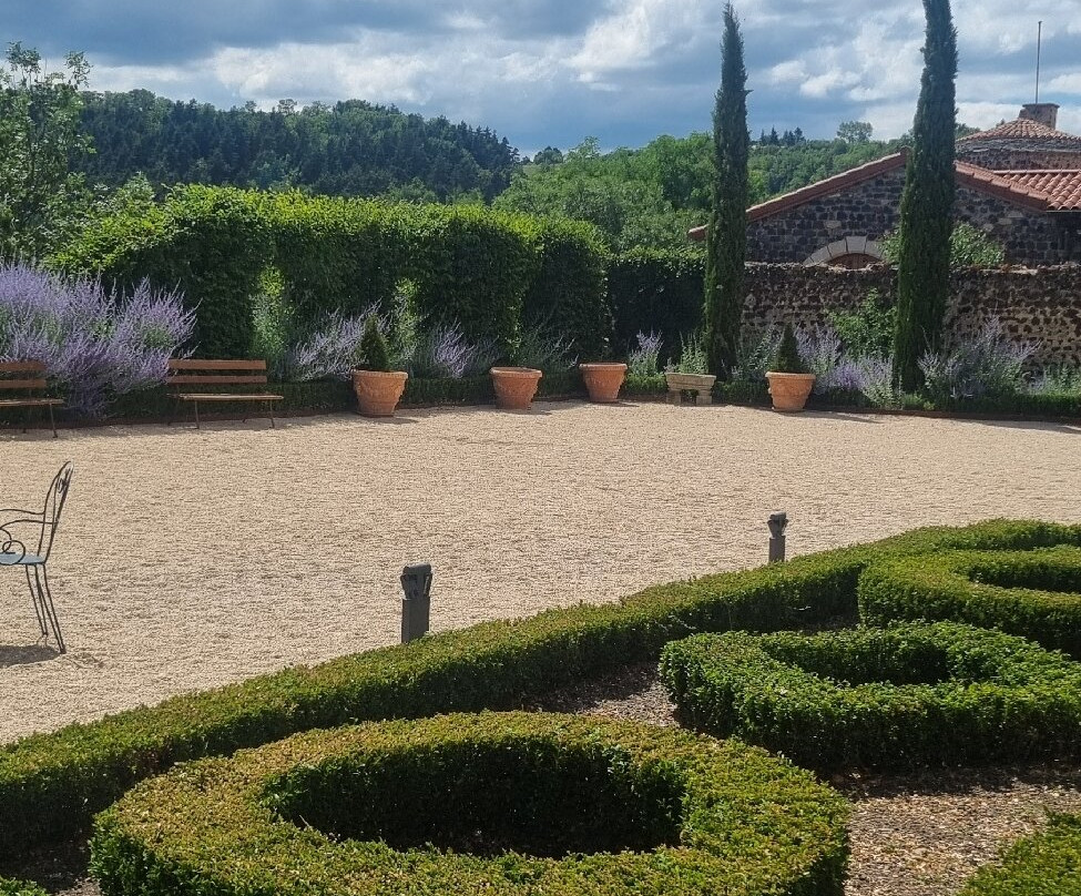 Forteresse de Saint-Vidal-Saint-Vidal必去景点