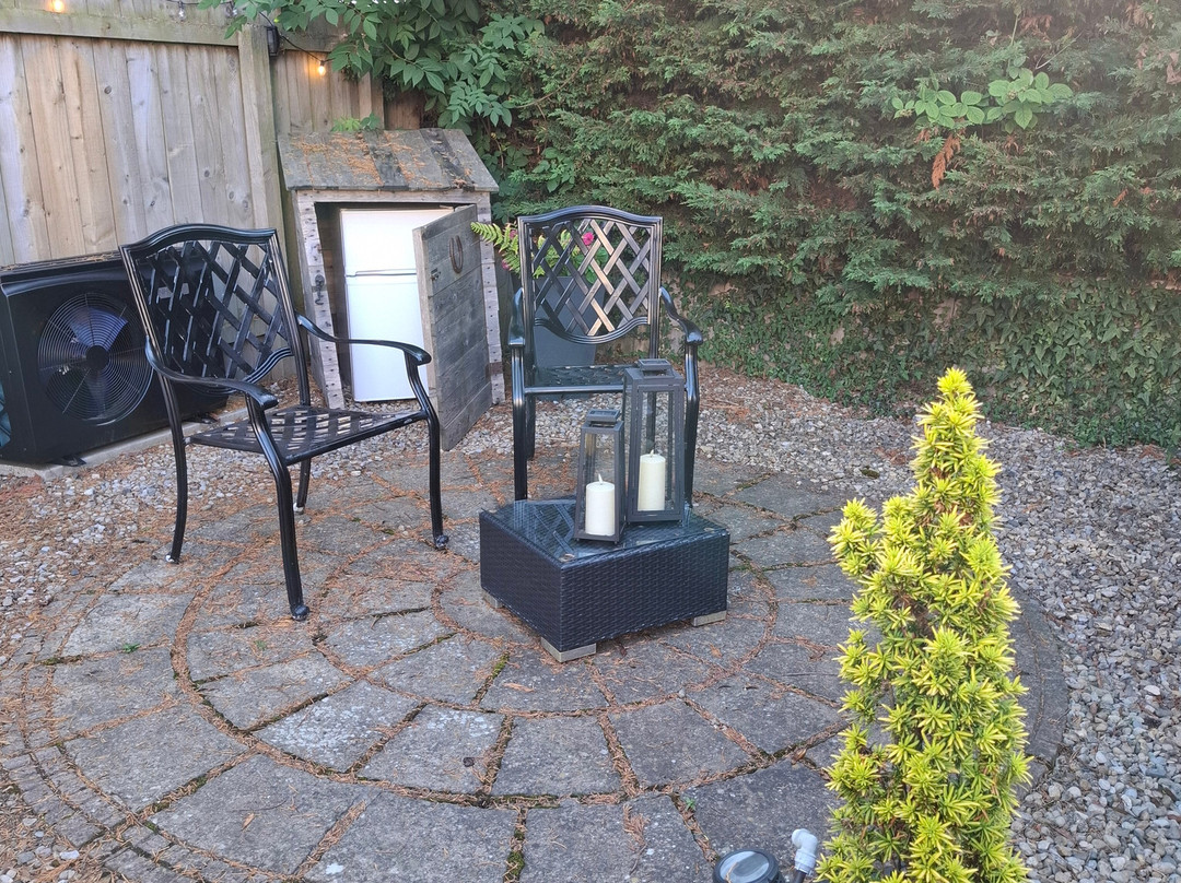 休里斯村庄旅馆主图