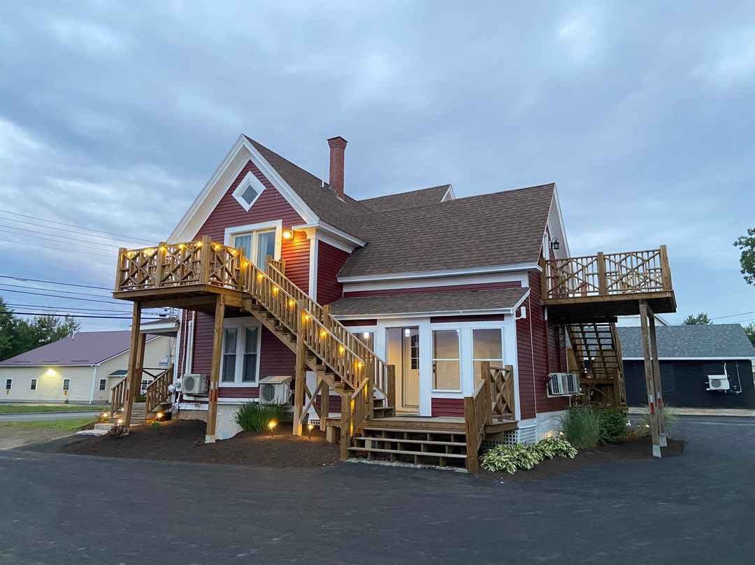 The Whitetail Inn And Suites主图