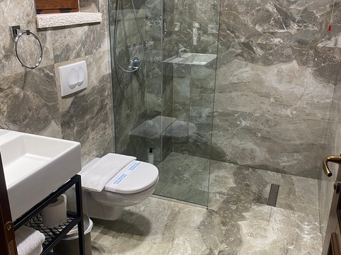 玫瑰园酒店主图