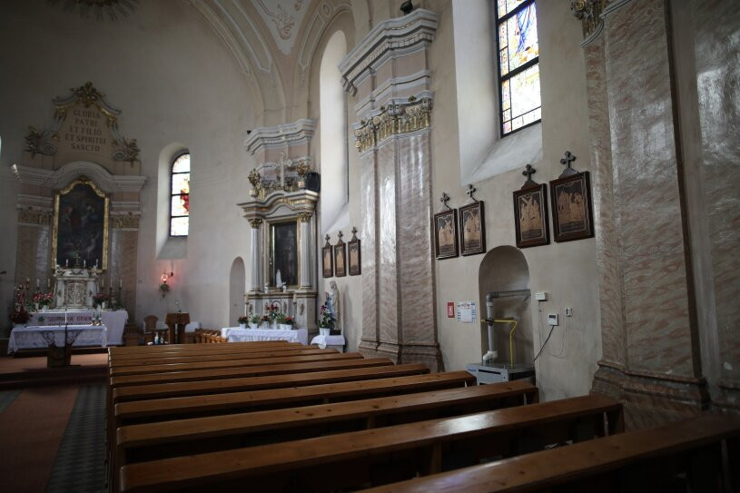 Biserica Romano-catolică „sf. Treime”-Bistrita Bargaului必去景点