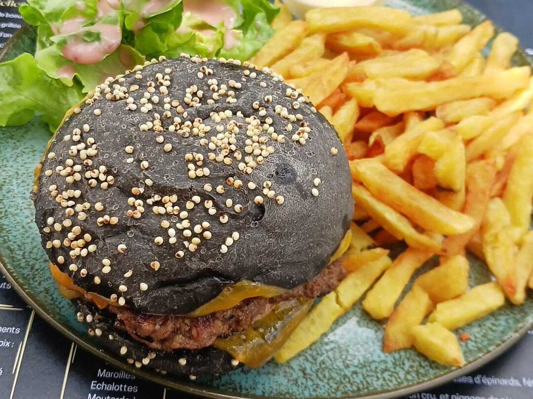 Tiki's Bar Brasserie