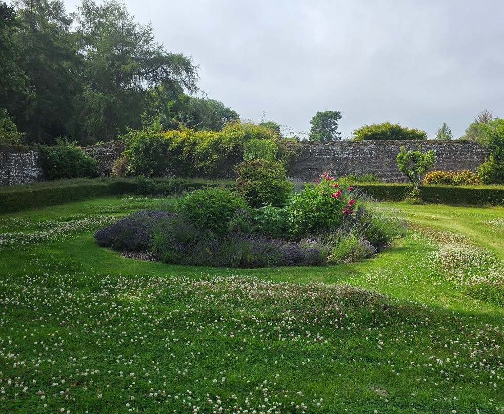 Langley Park Gardens-Montrose必去景点