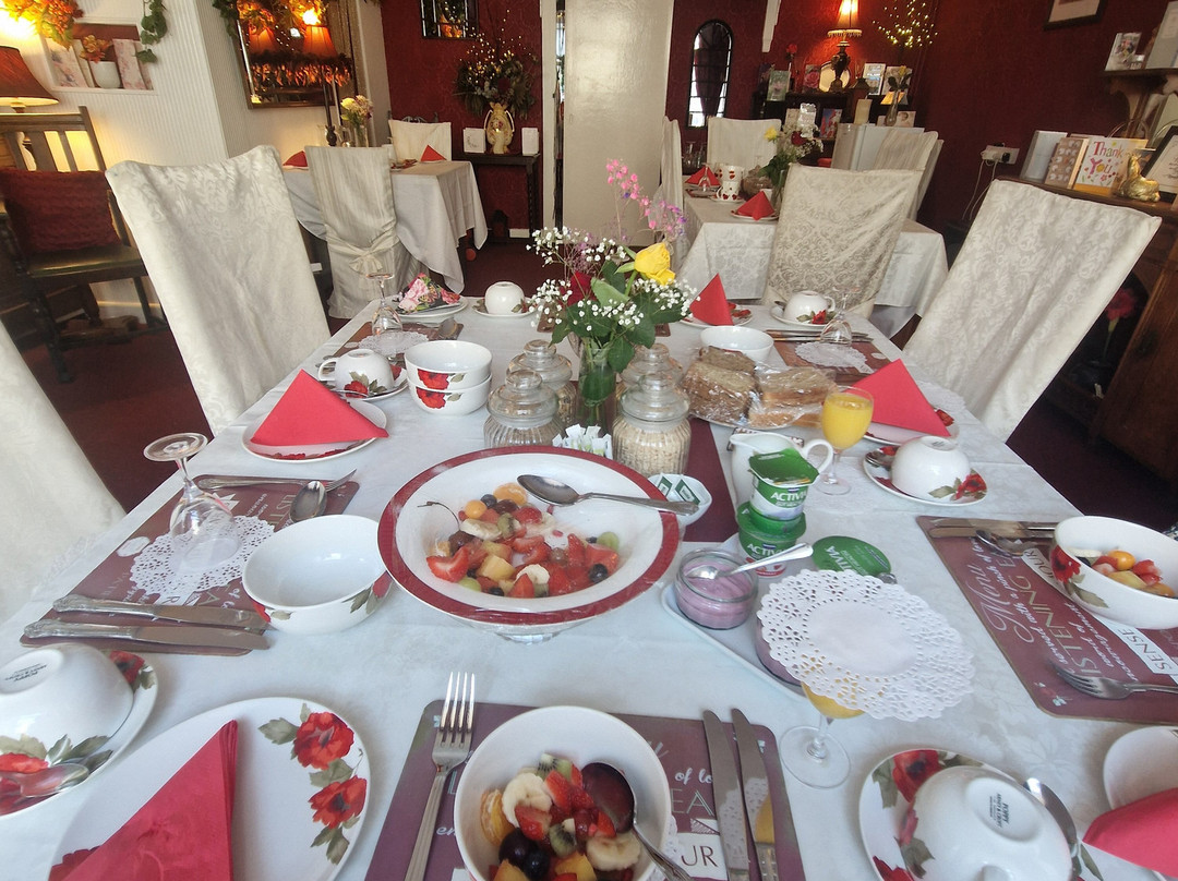 Inishross House主图