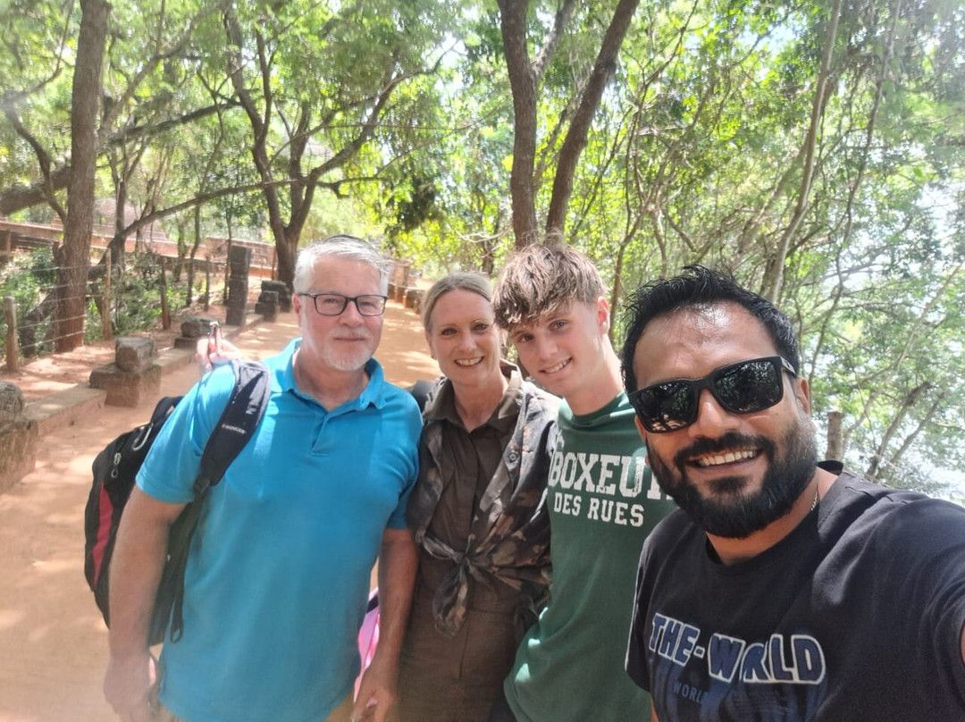 Starline Journeys-Wattegama必去景点