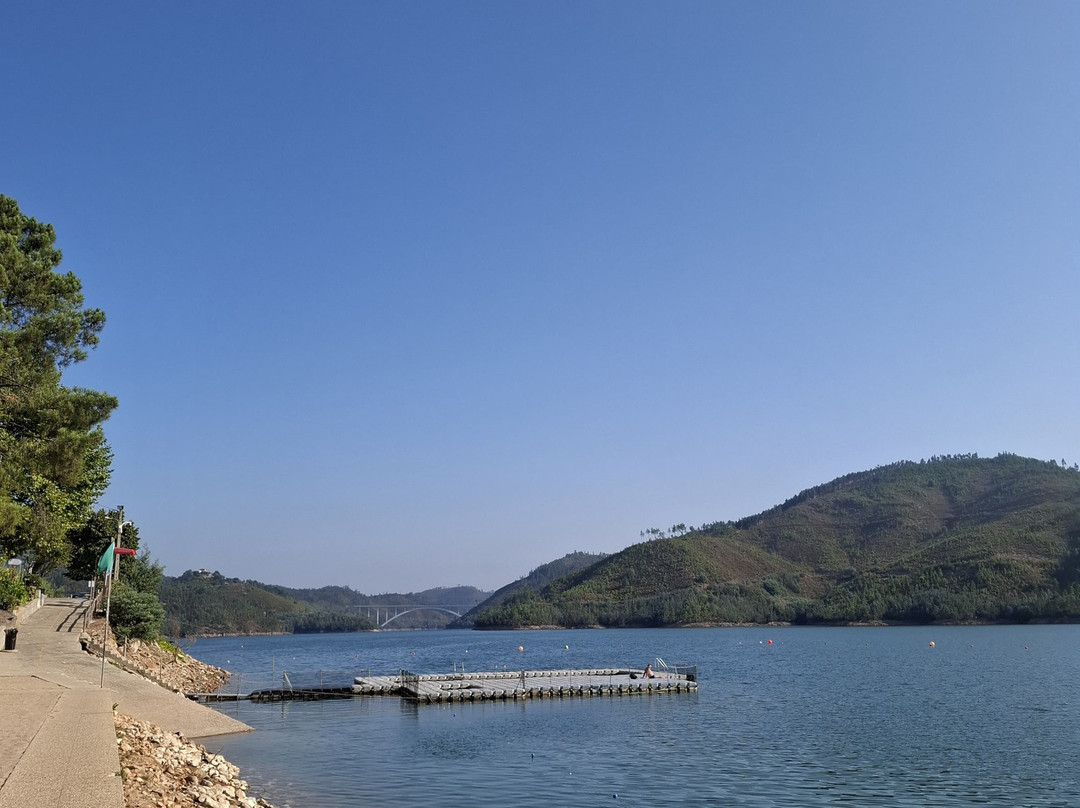 Lago Azul-Ferreira do Zezere必去景点