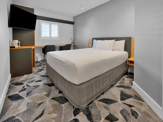 汤斯维尔宜必思酒店主图