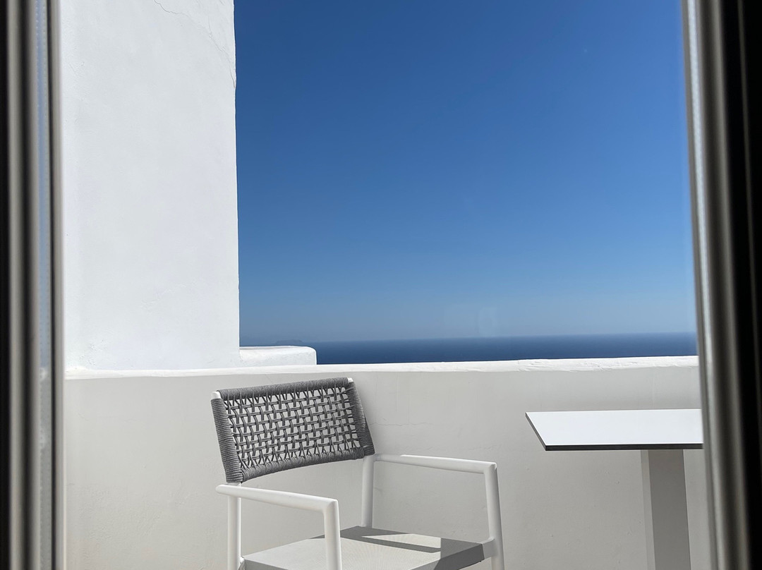 桑托瑞尼酒店主图