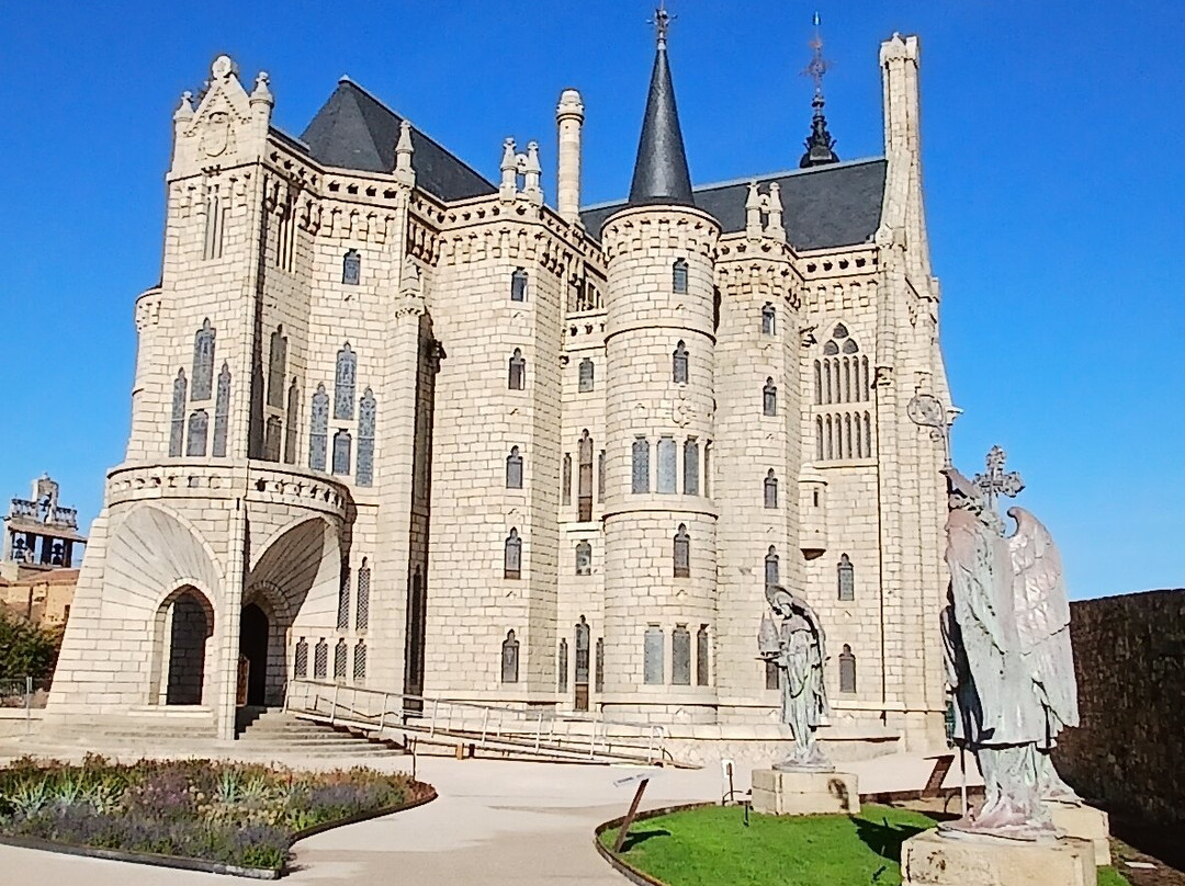 Palacio De Gaudí-阿斯托佳必去景点