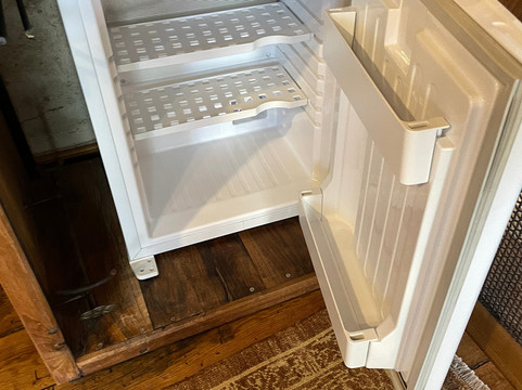 蝴蝶特窟酒店主图