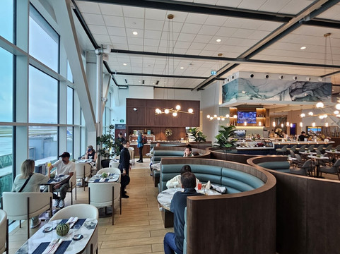 Plaza Premium Lounge International Departures Vancouver International Airport YVR-里士满必去景点