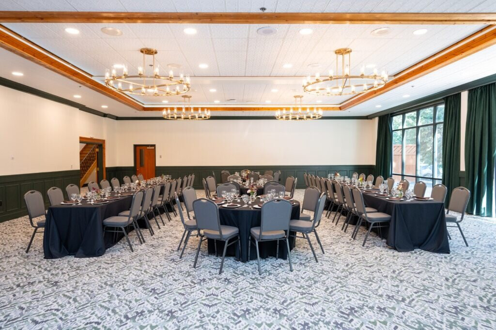 岩溪度假酒店主图