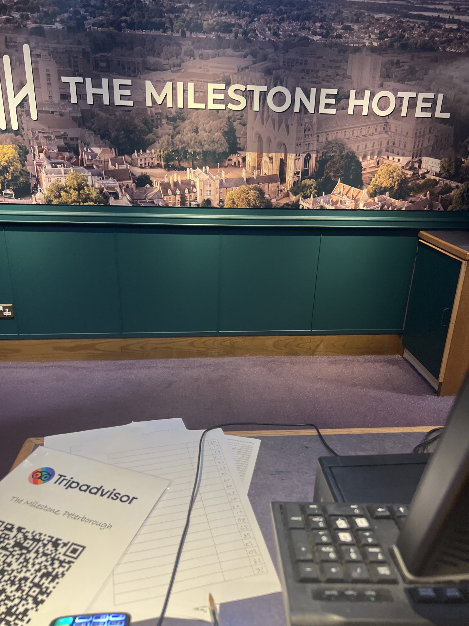 Milestone Peterborough Hotel A(1)m-官方
