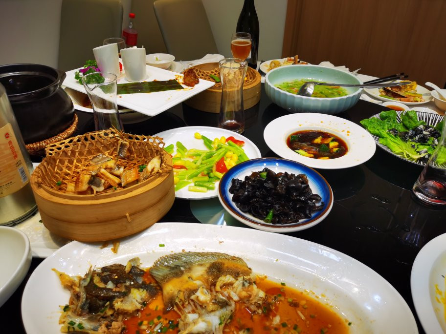 好兄弟郭巨海鲜(西河街店)