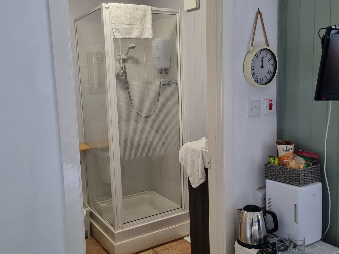 The Folly Hotel主图