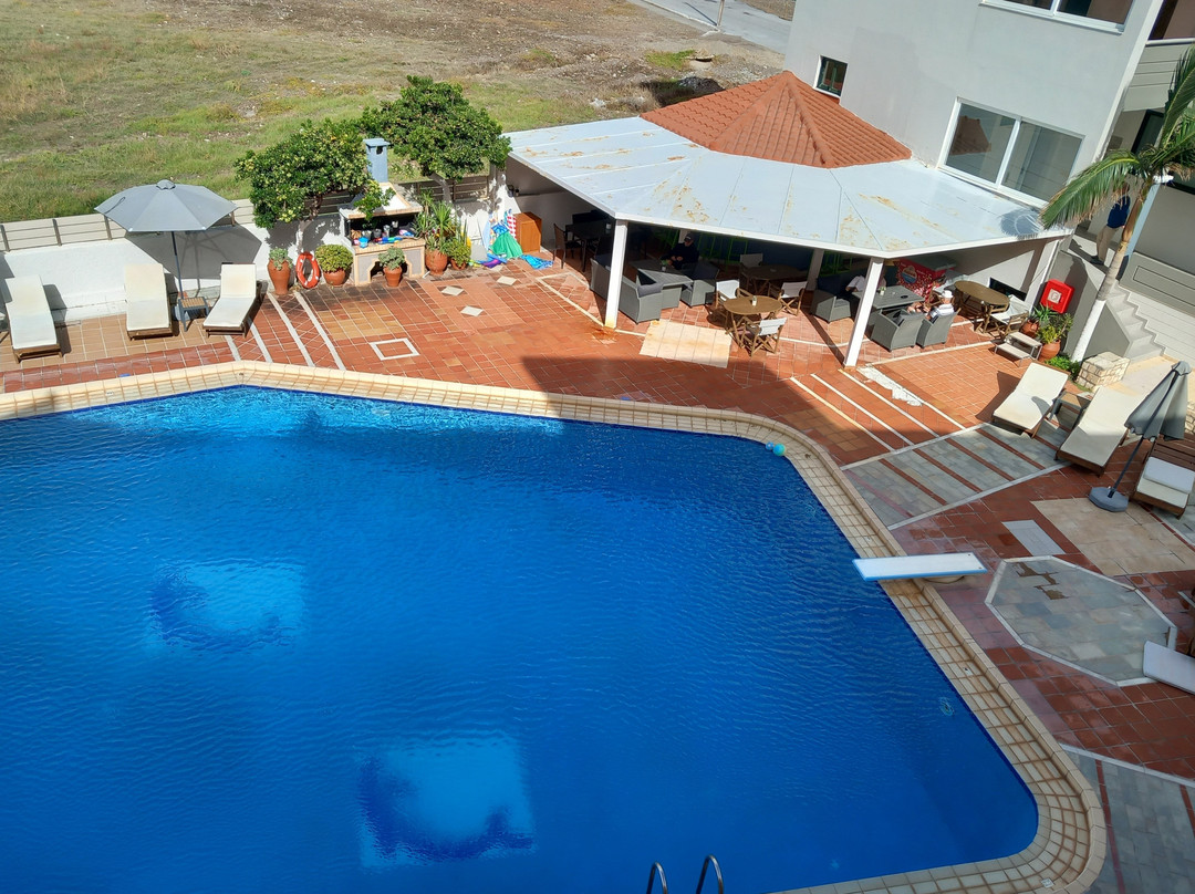 Christina Beach Hotel主图