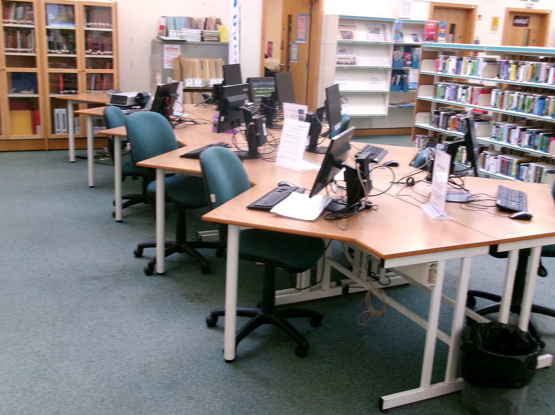 Ely Library-伊利必去景点
