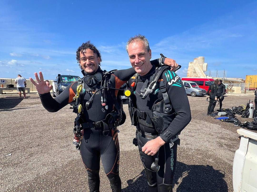 Buddies Dive Cove-Bugibba必去景点