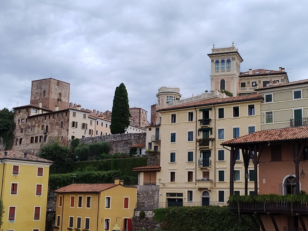 Castello degli Ezzelini-巴萨诺－德尔格拉帕必去景点