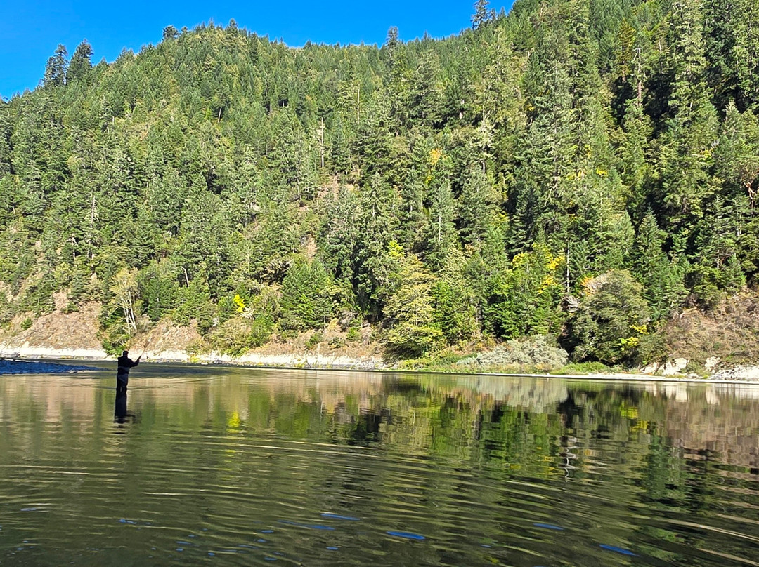 Confluence Outfitters-雷丁必去景点