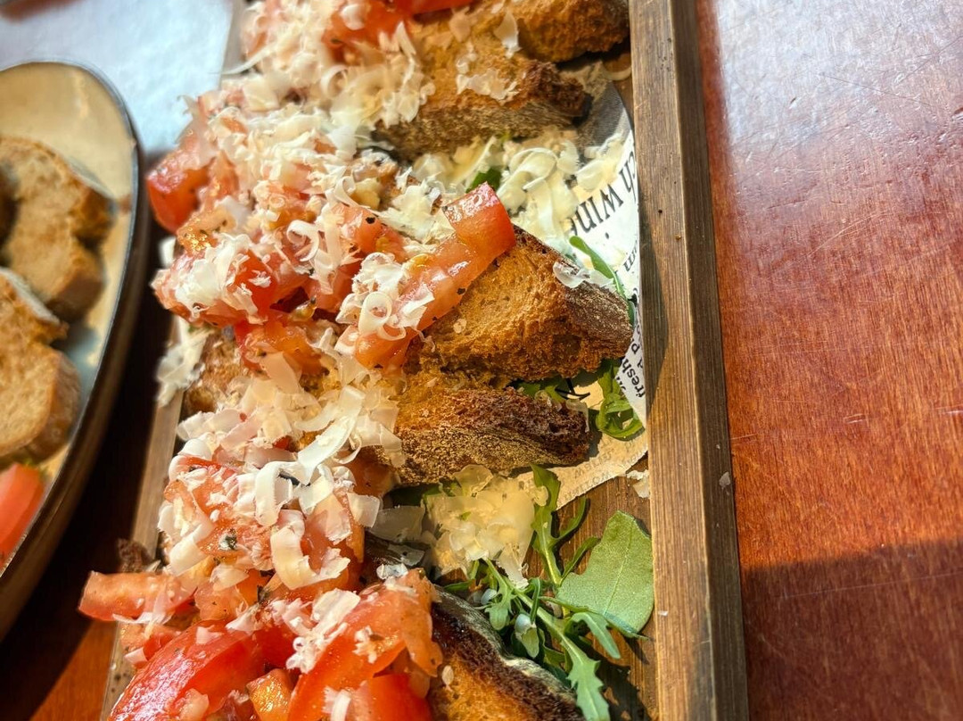 蒙塔格纳戴尔蒙多酒店主图