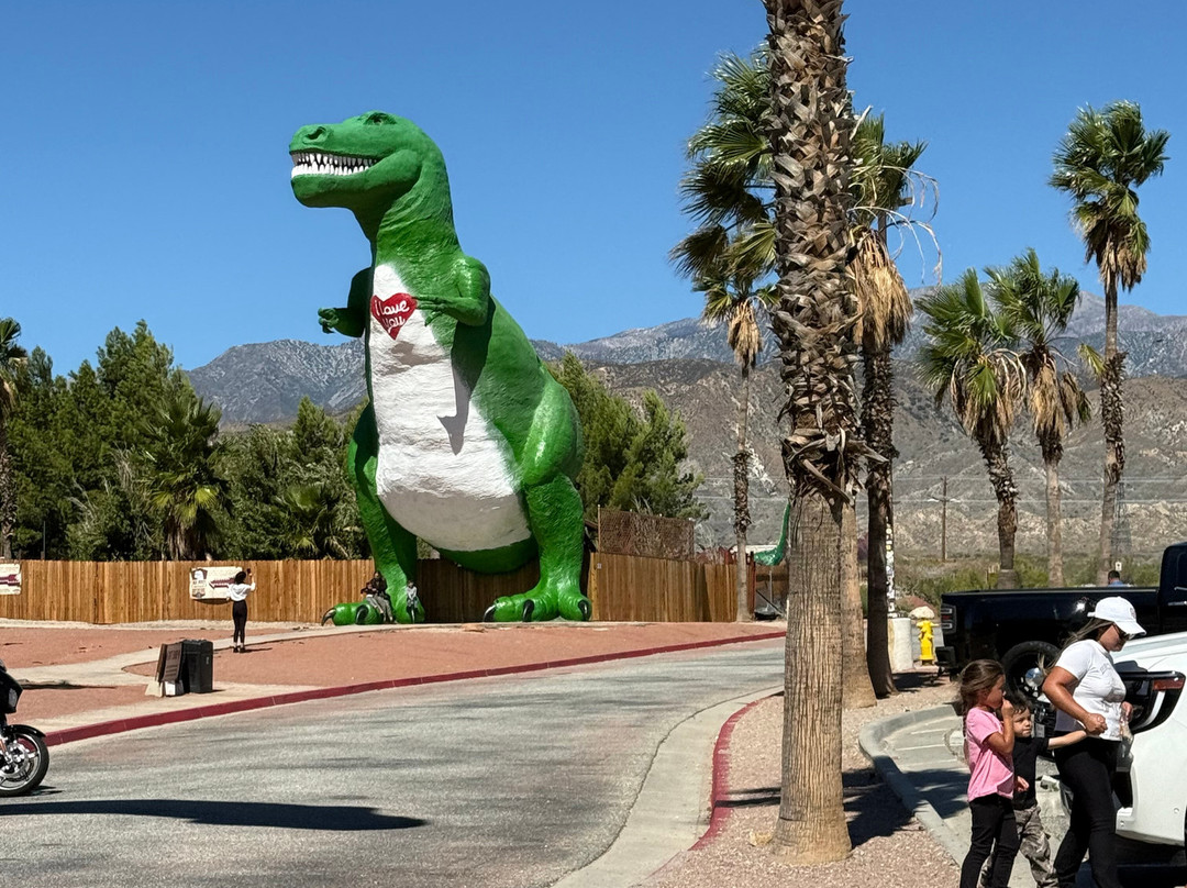 Cabazon Dinosaurs-卡巴宗必去景点