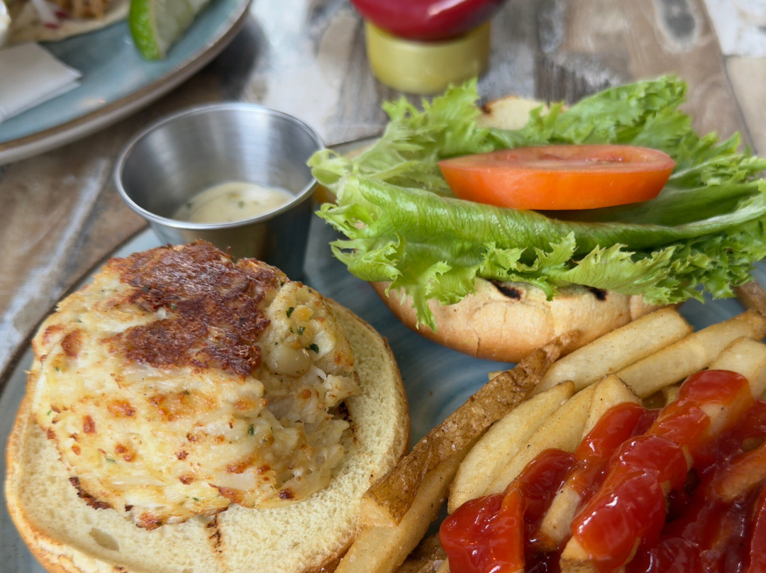 Fins Ale House And Raw Bar