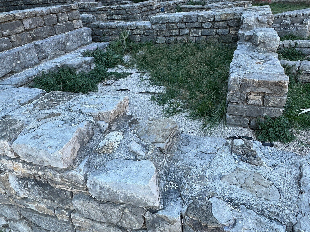 Ruins of Roman-Era Necropolis-布德瓦必去景点