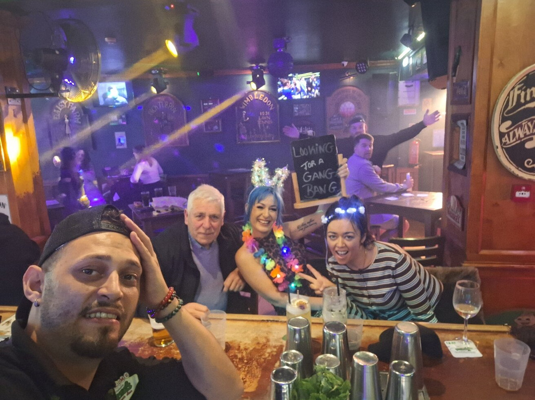 Legends Bar-阿尔布赞拉必去景点