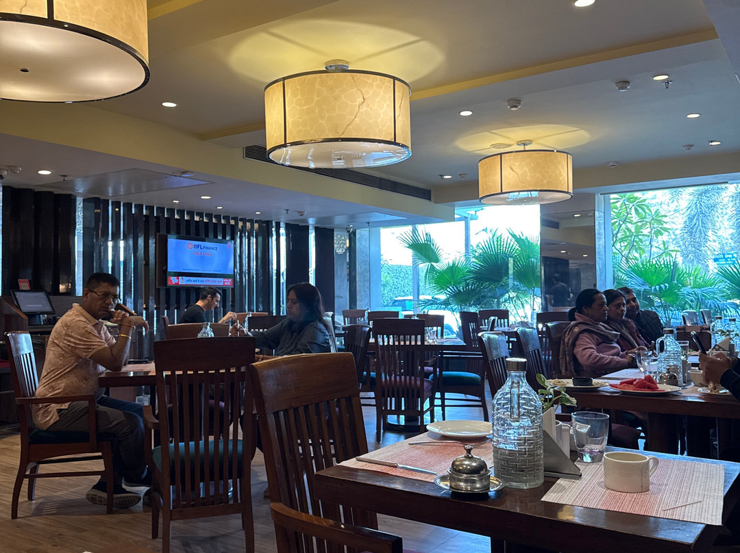 Deventure Sarovar Portico Kapashera主图