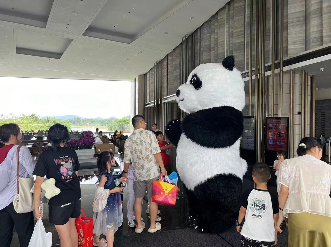 海南兴隆希尔顿逸林滨湖度假酒店主图