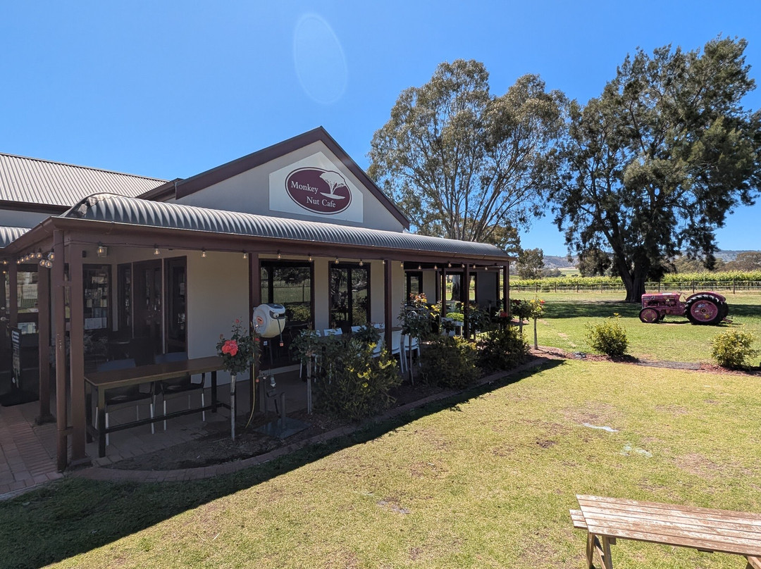 Kies Family Wines-林道必去景点