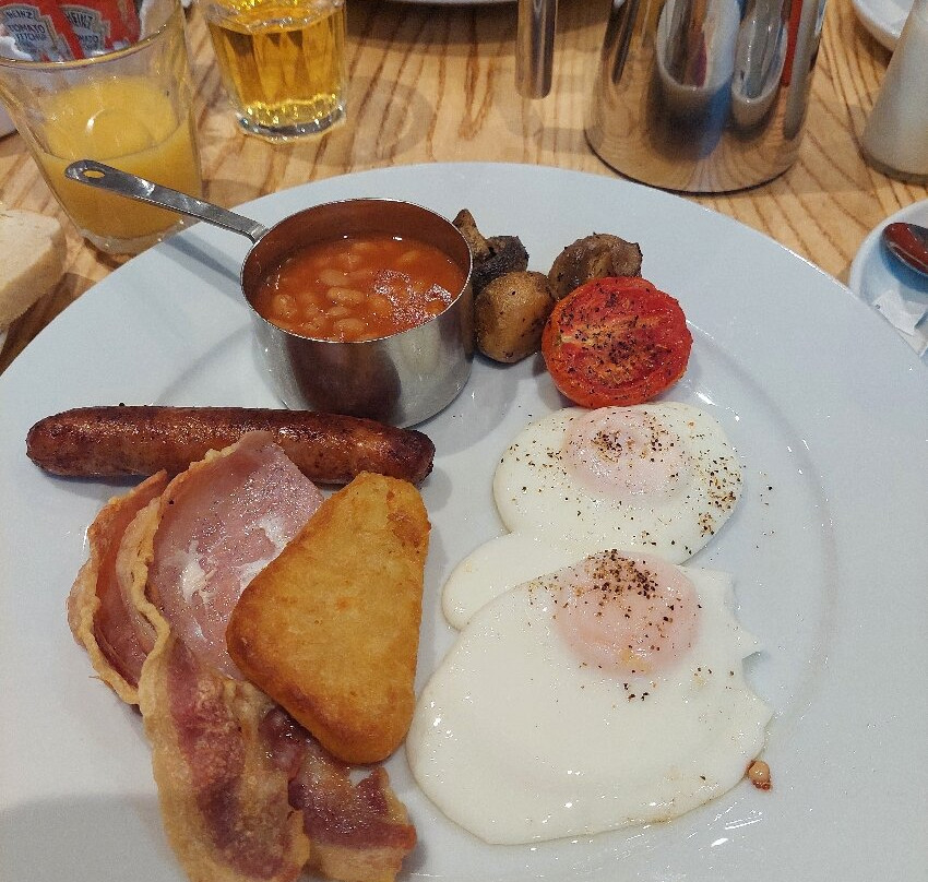 The Resolution Hotel主图