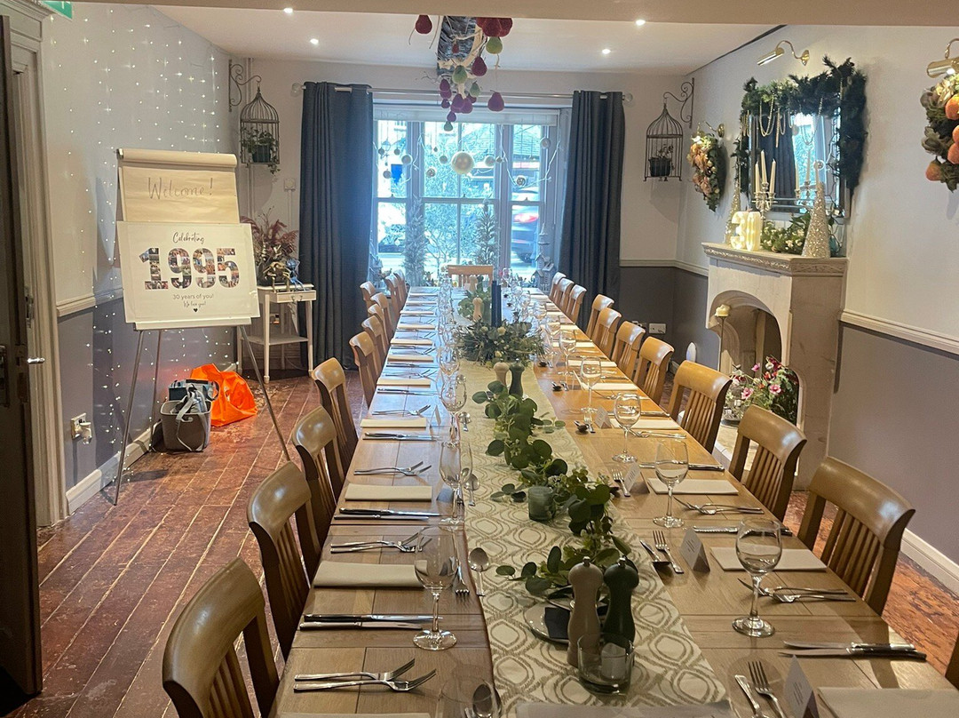 伊尔切斯特纹章酒店主图