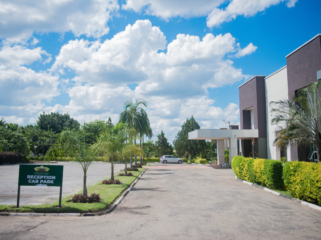 Moba Hotel and Convention Centre主图