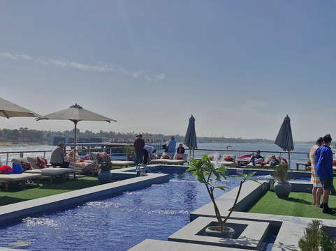 Mövenpick Ms Royal Lily Nile Cruise-卢克索必去景点