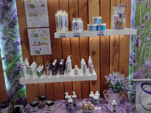 Lavanda del Lago-Moniga del Garda必去景点