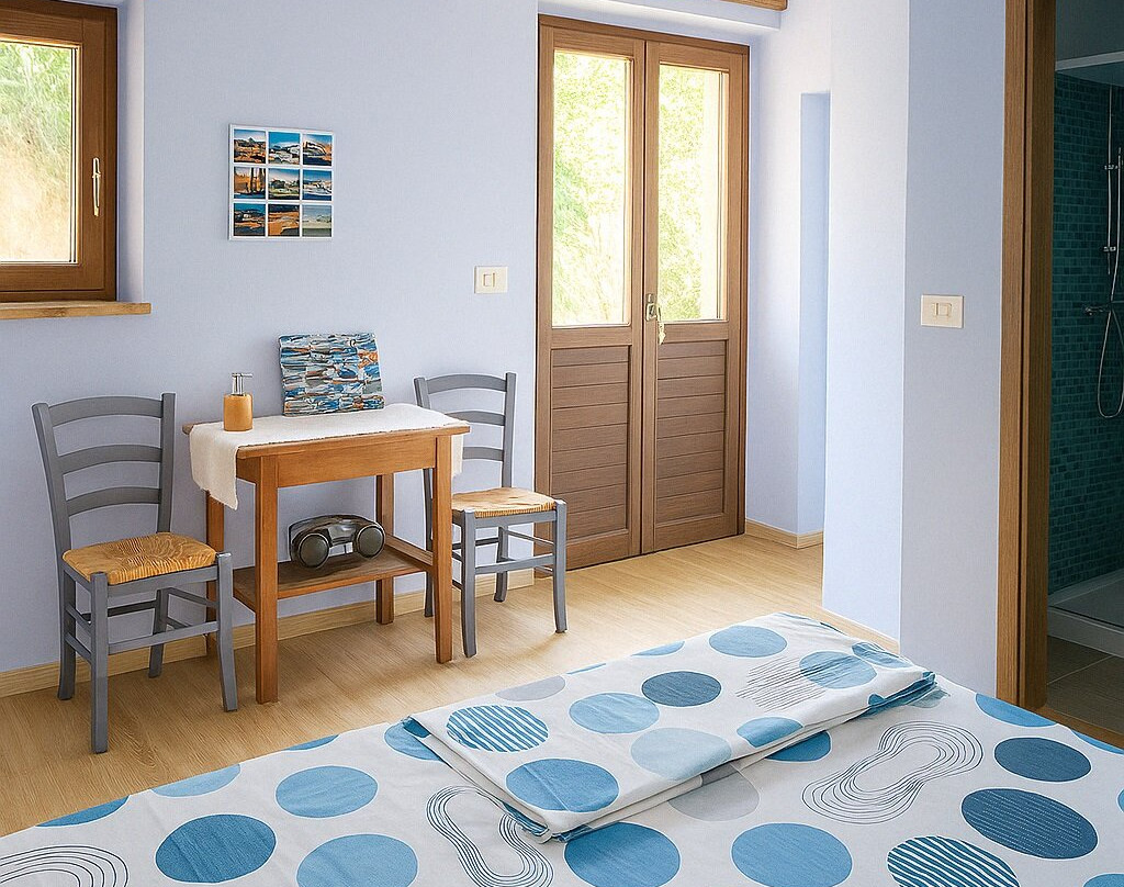 带游泳池的向日葵之家主图