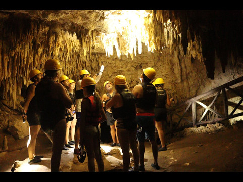 Cavernas Chaaktun-普拉亚德尔卡曼必去景点