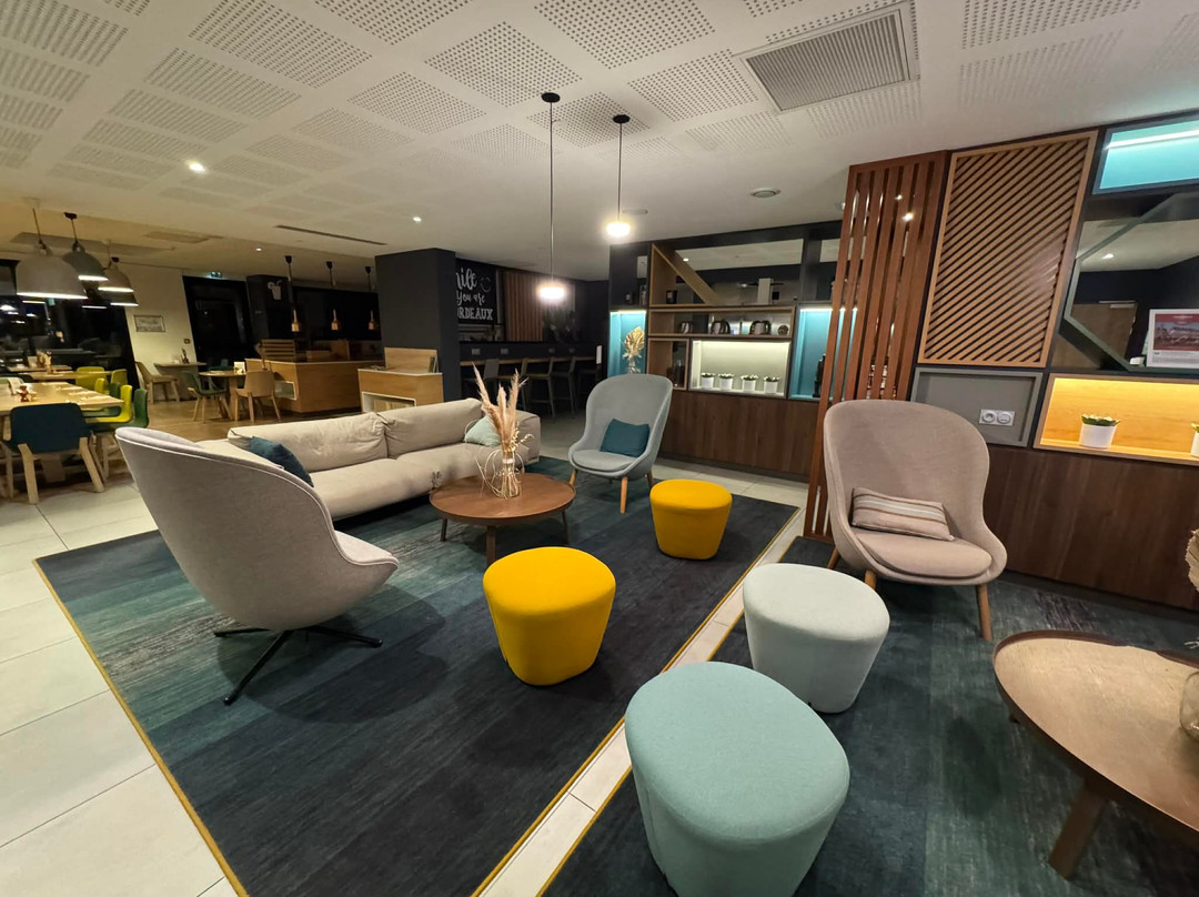 波尔多-梅里尼亚克机场洲际假日酒店主图